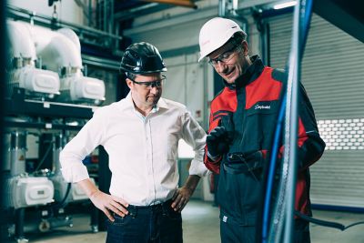 Field Service Engineers 