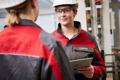 Field Service Engineers 