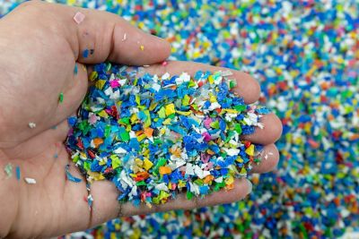 Polymer dye plastic pellets